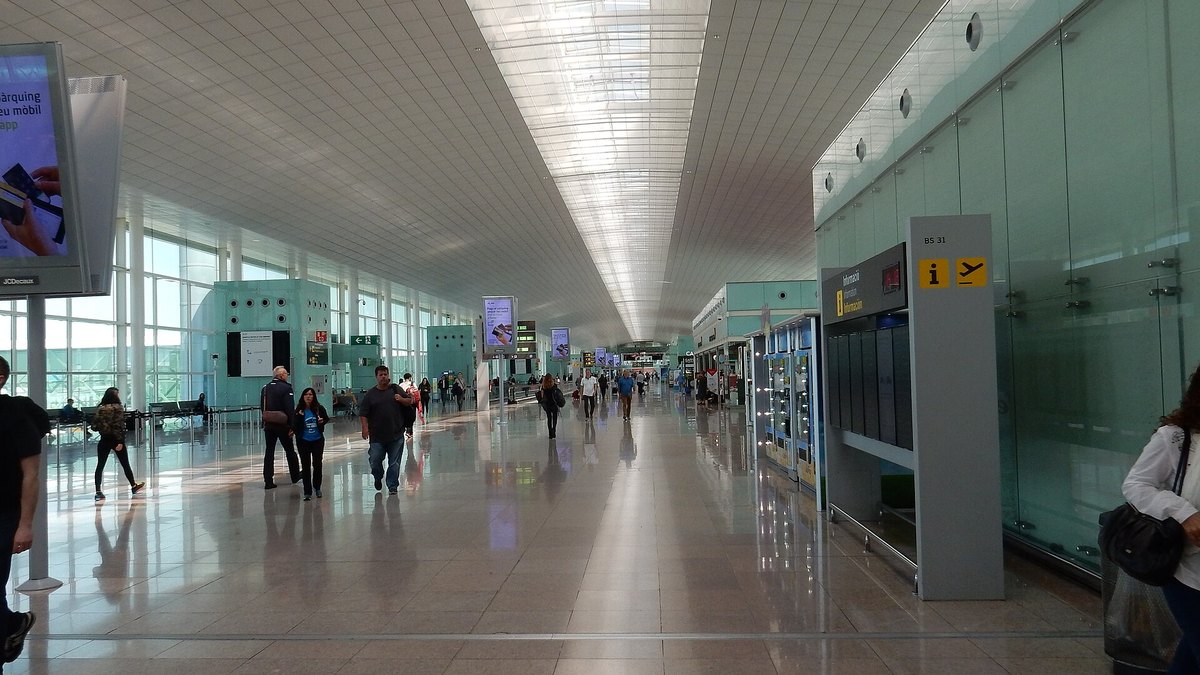 Shenzhen Bao'an Airport to City Centre: Every Option Compared